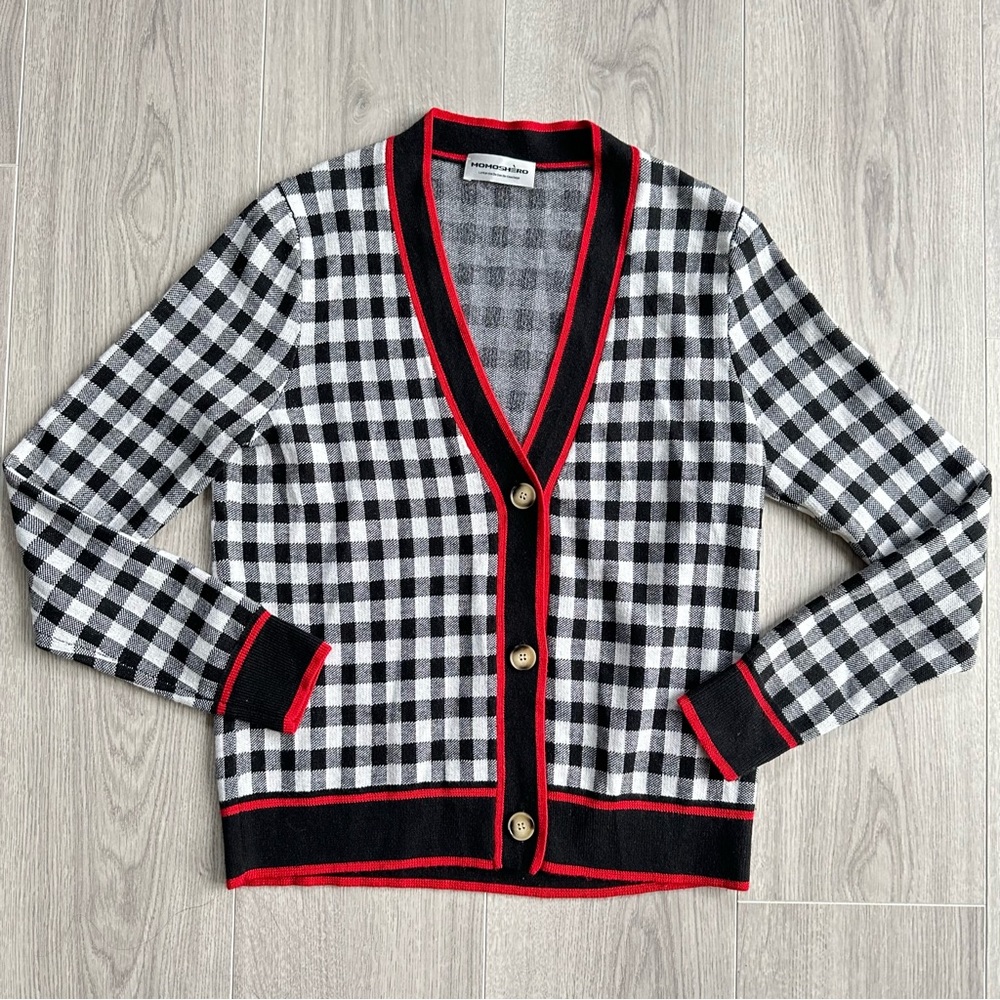 Momoshero Cardigan